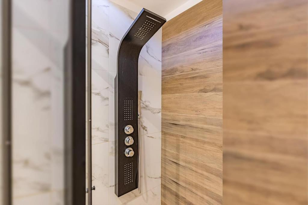 Apartamento Guest Planet - Stylish Flat Bisceglie M1 Milán Exterior foto
