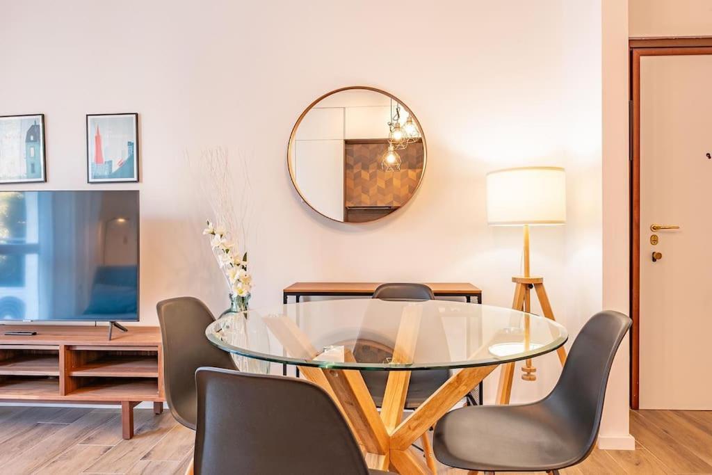 Apartamento Guest Planet - Stylish Flat Bisceglie M1 Milán Exterior foto